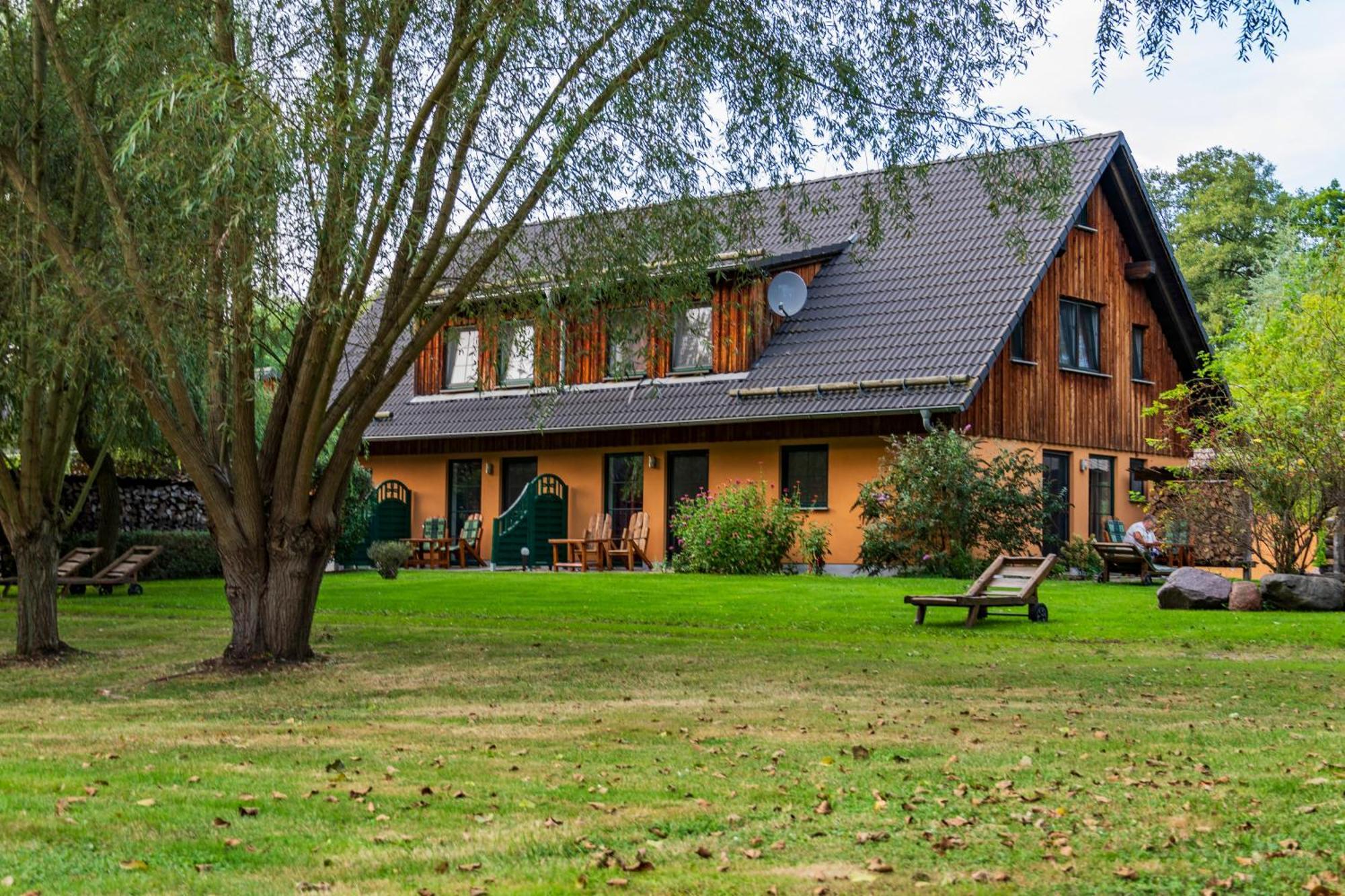 Gasthaus & Pension Am Kurfuerstendamm Burg  Eksteriør bilde